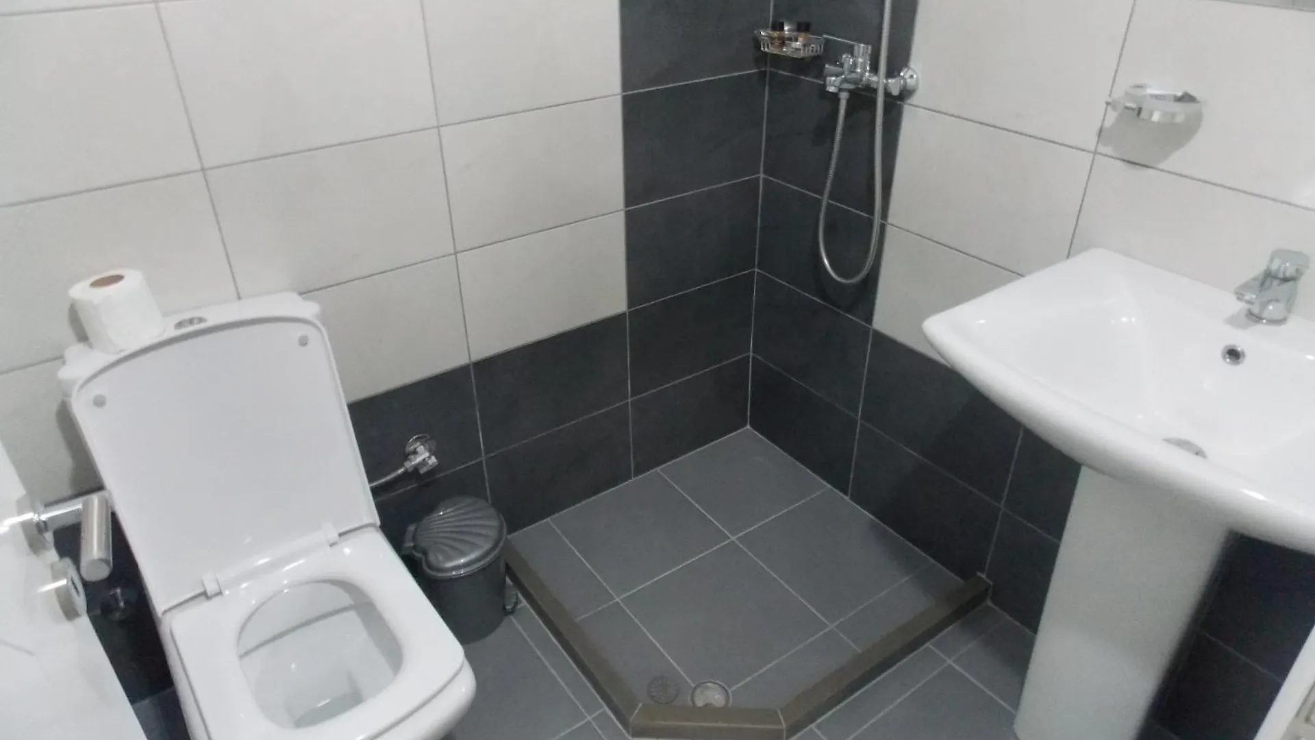 Sunset Suites Sarandë